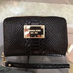 michael kors wallet
